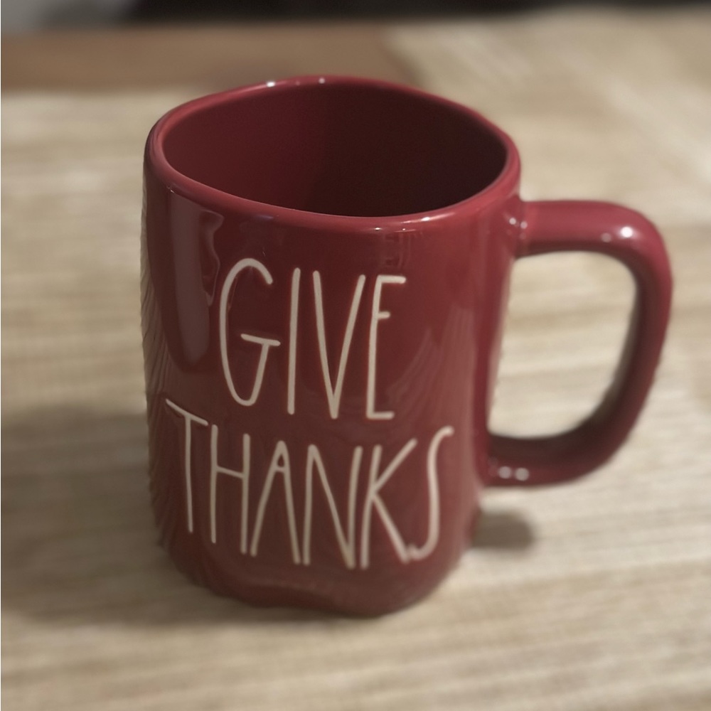 Give Thanks Mug